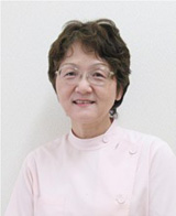 歯科医師：萩野万里江